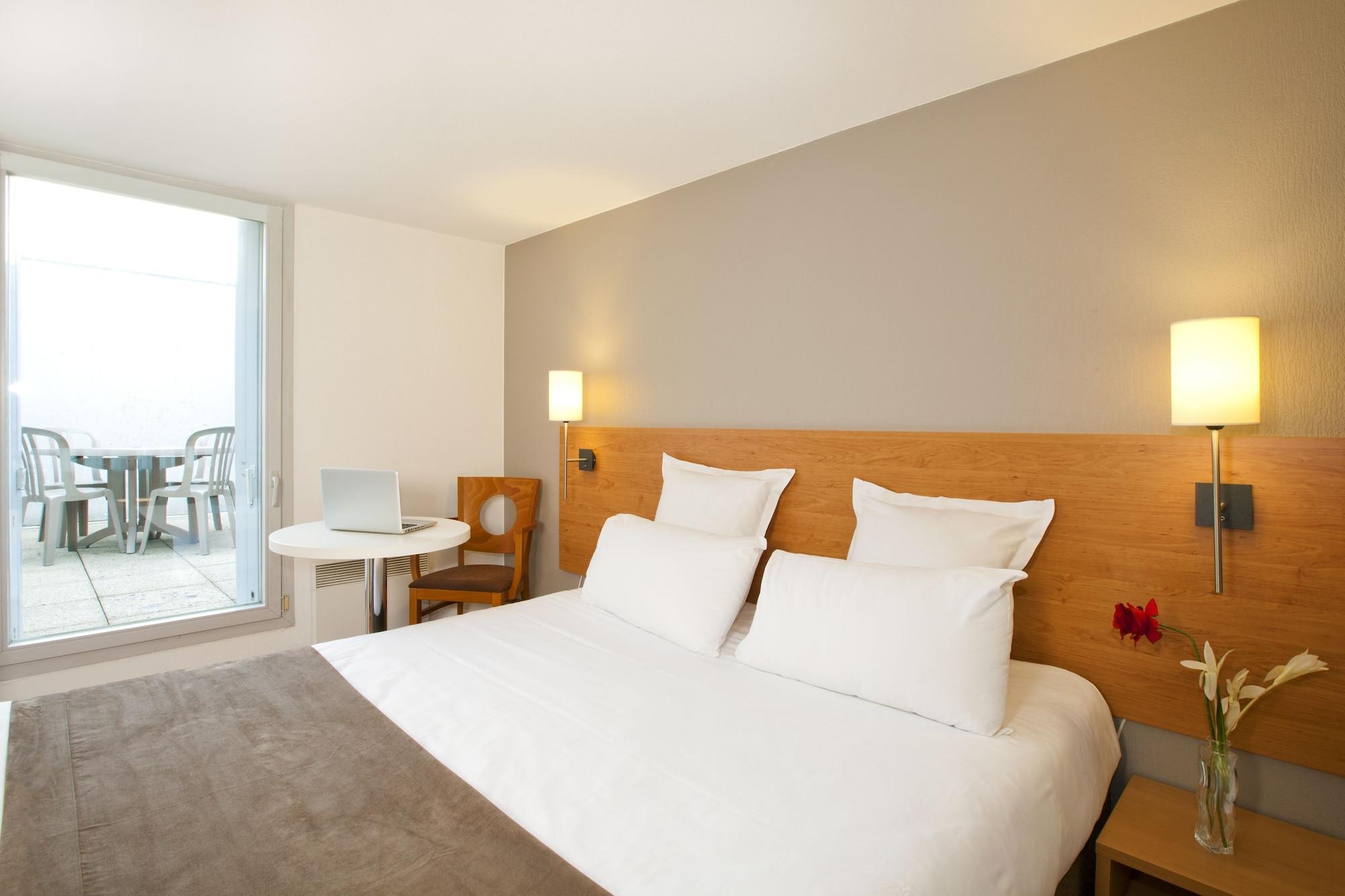 Aparthotel Sejours & Affaires Ducs De Bretagne 2*
